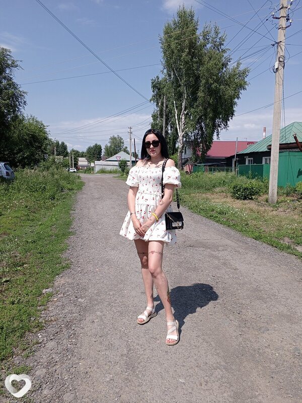 Аделина, 26, Новоалтайске — анкета №806911