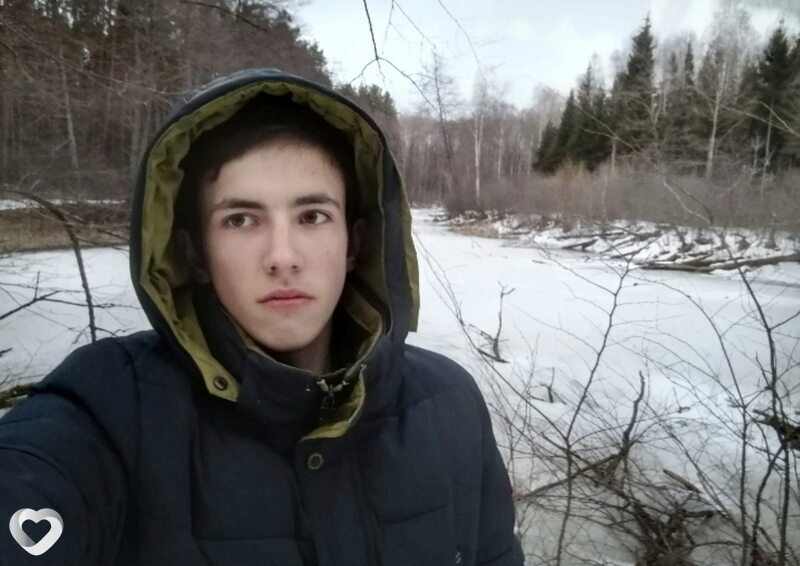 Александр, 22, Москве — анкета №807531