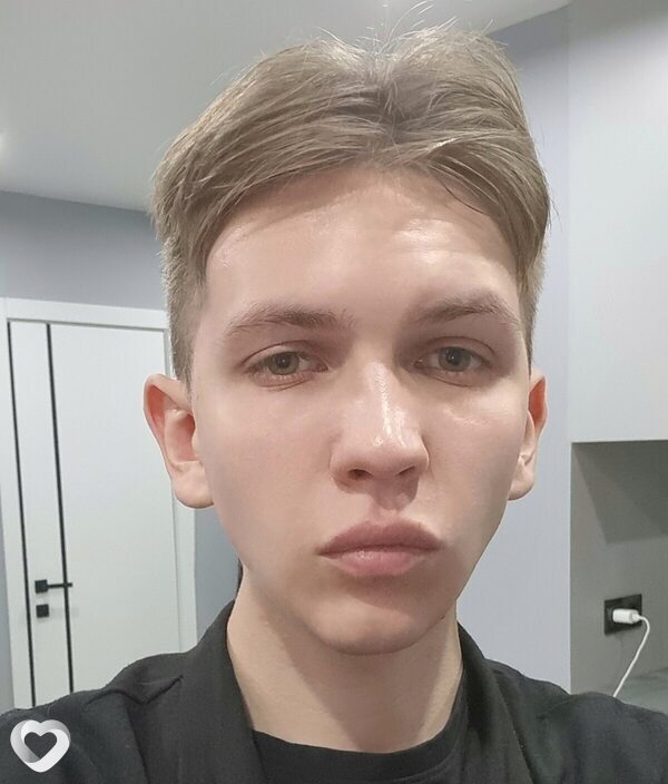 Артем, 21, Тюмени — анкета №808271