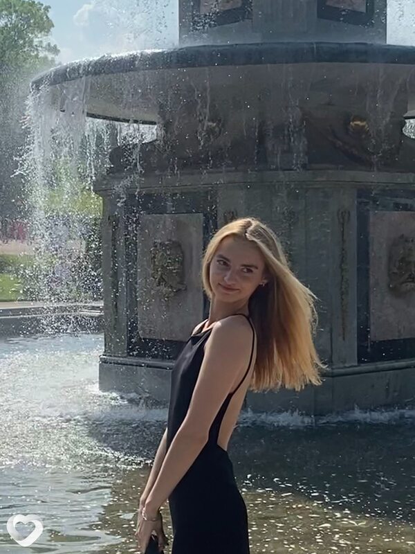 Ника, 23, Санкт-Петербурге — анкета №808660