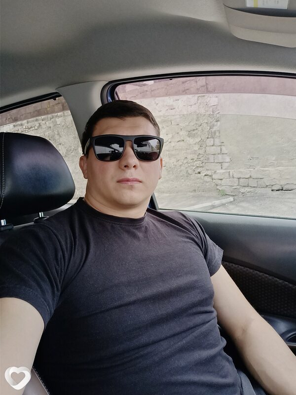 Эрик, 27, Усть-Лабинск — анкета №809032
