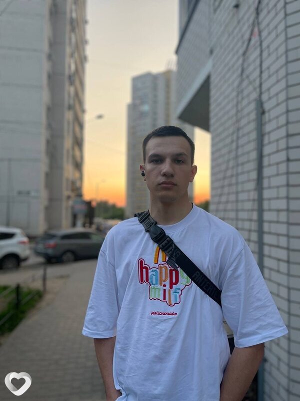 Alex, 22, Комсомольске-на-Амуре — анкета №809171