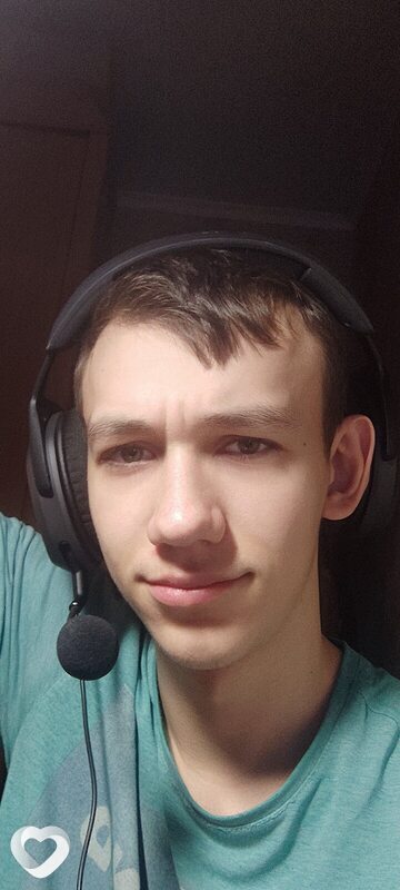 Артем, 22, Харькове — анкета №809382