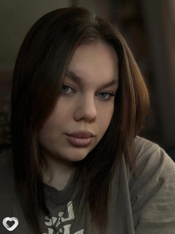 Виолетта, 21, Свердловске — анкета №810574