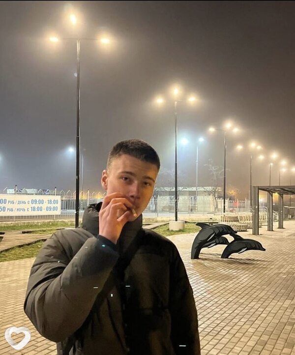Алексей, 21, Енакиеве — анкета №810712