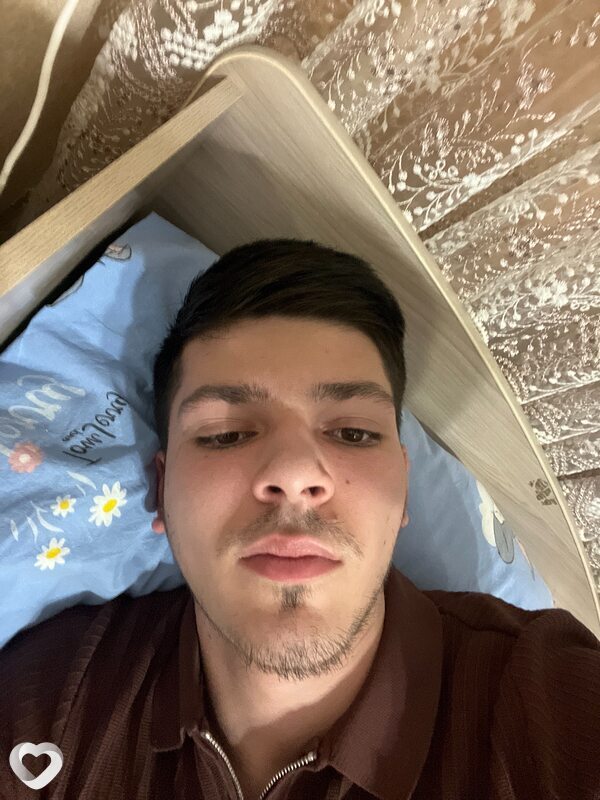 Артем, 25, Новосибирске — анкета №810940