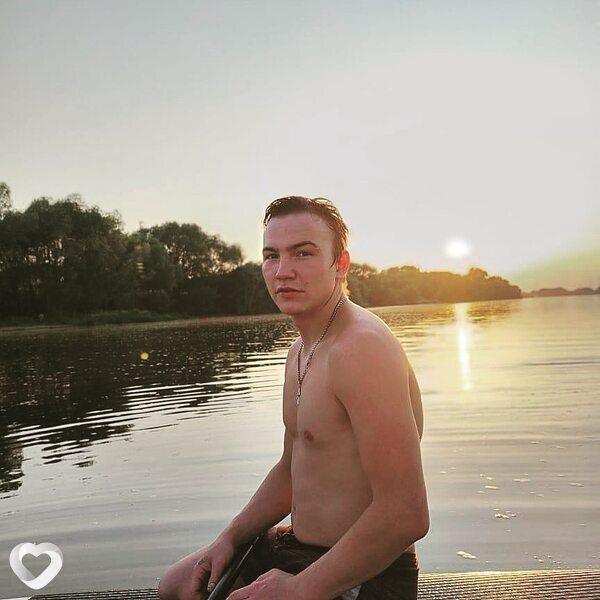 Кирилл, 27, Москве — анкета №811363