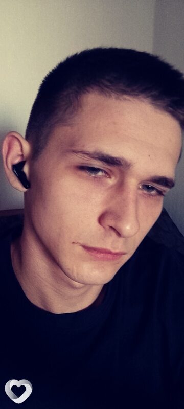 Валерий, 21, Москве — анкета №811588