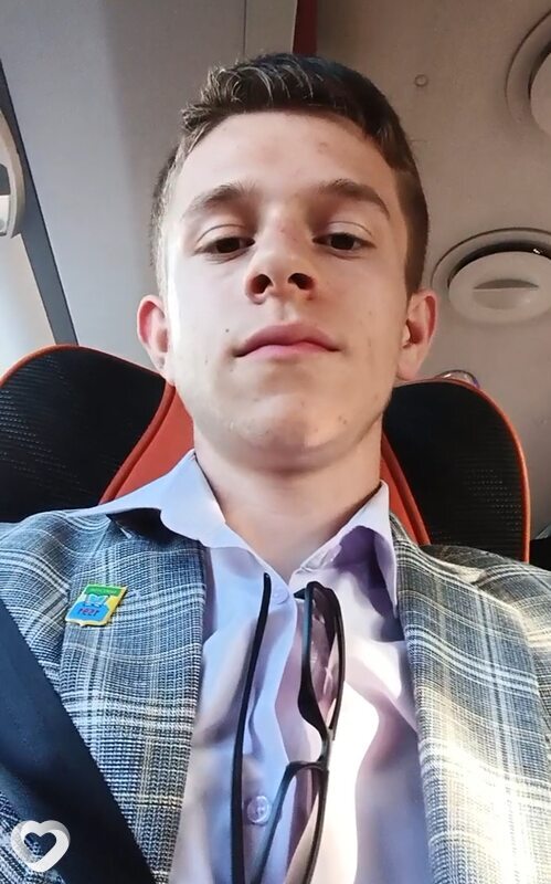 Артемий, 21, Москве — анкета №812266