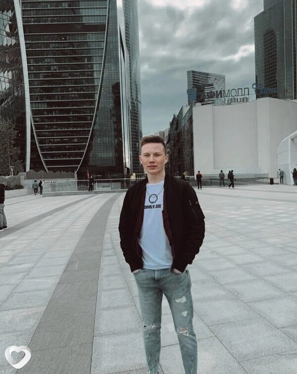 Даня, 24, Москве — анкета №812176