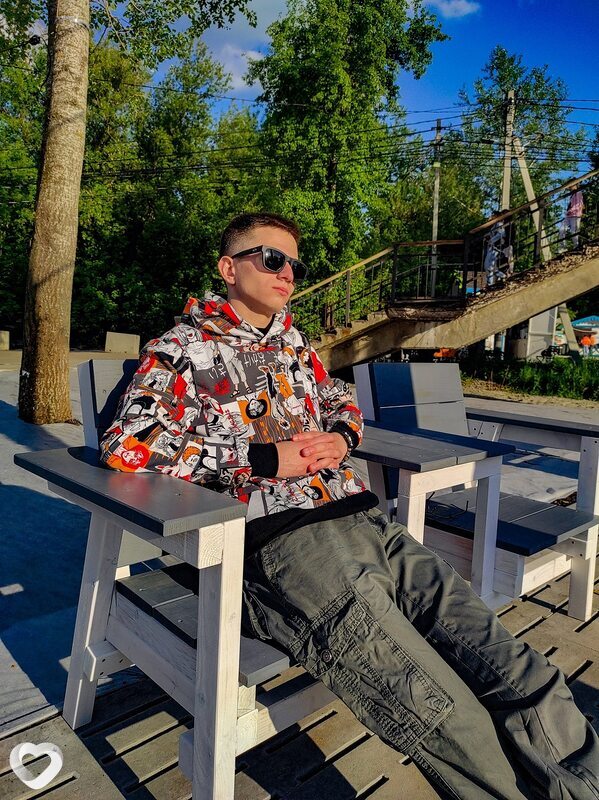 Артем, 21, Курске — анкета №813323