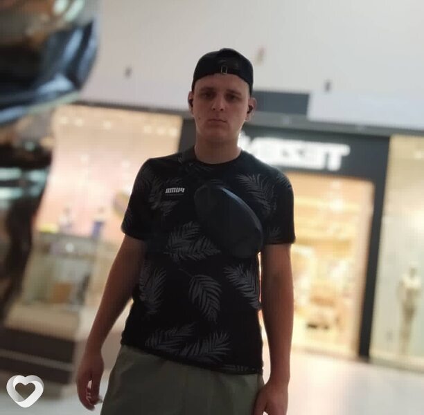 Василий, 26, Краснодаре — анкета №812335
