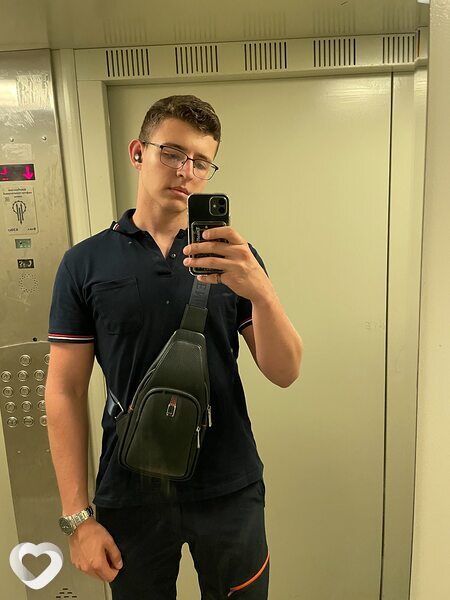 Дмитрий, 22, Москве — анкета №812354