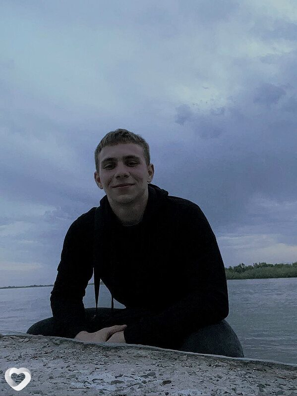 Григорий, 21, Москве — анкета №813104
