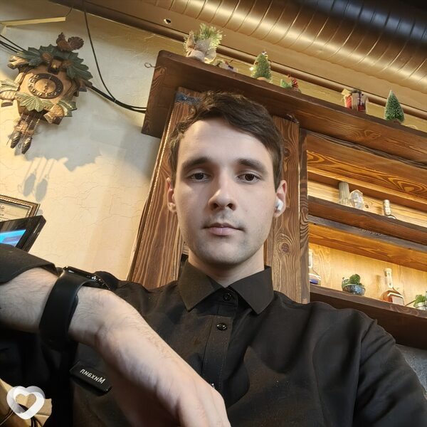 Михаил, 21, Энгельсе — анкета №813082