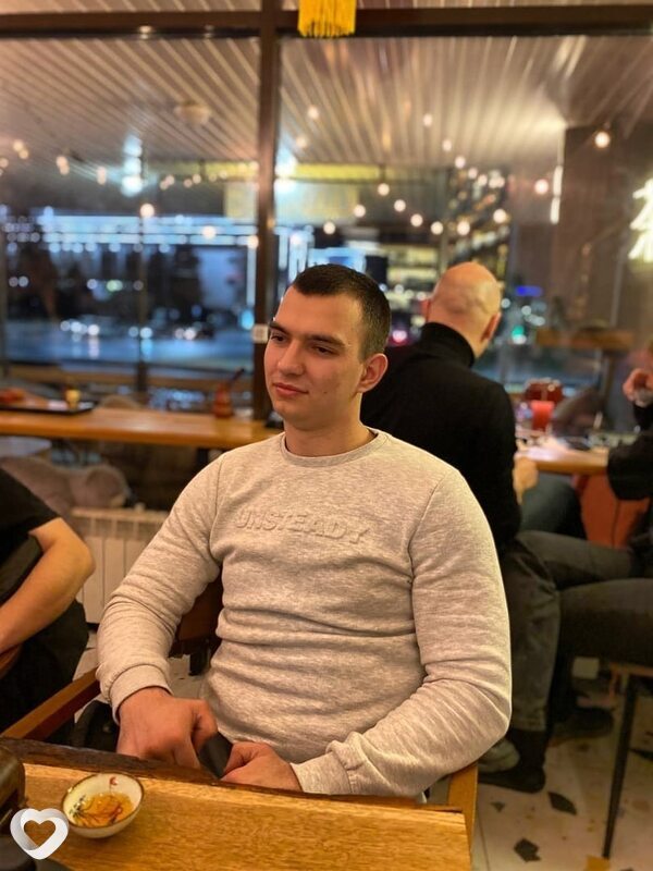 Артем, 26, Москве — анкета №813156