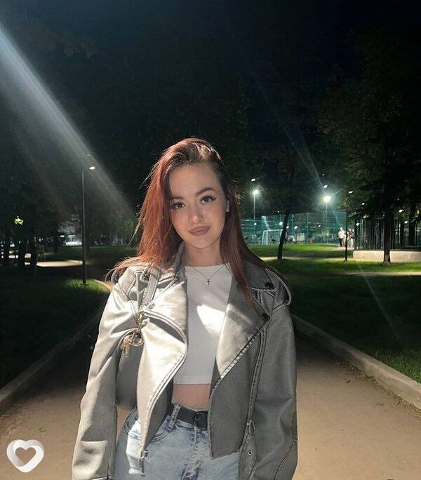 Аня, 23, Москве — анкета №813425