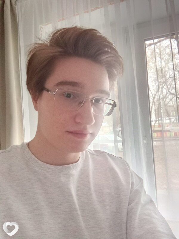 Ярослав, 20, Москве — анкета №817622