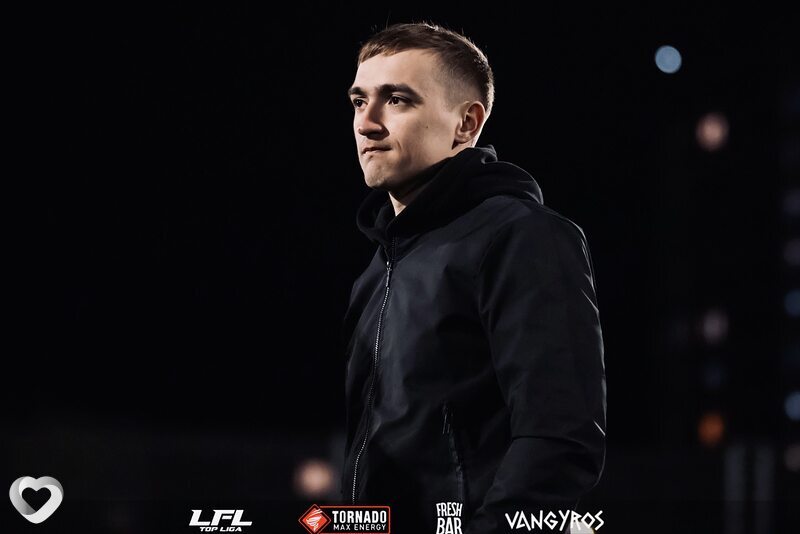 Артем, 21, Ростове-на-Дону — анкета №818007