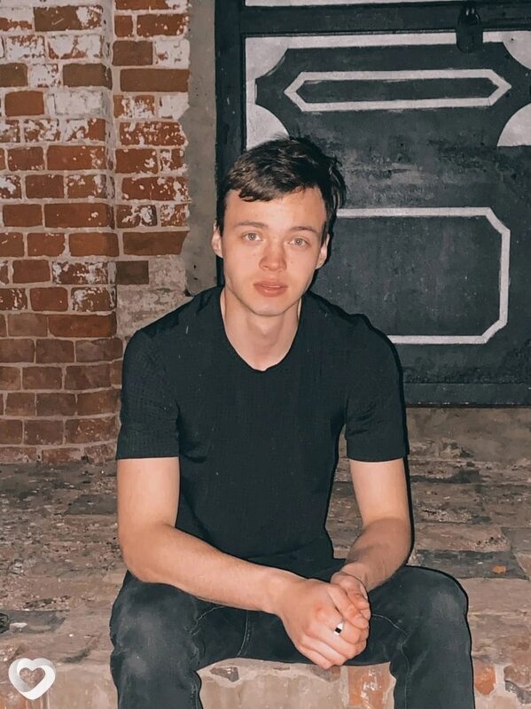 Павел, 21, Москве — анкета №818314