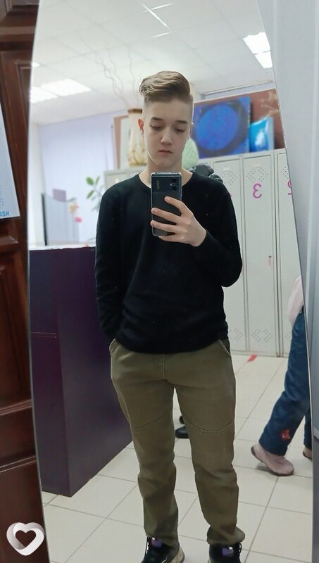 Максим, 26, Москве — анкета №818411