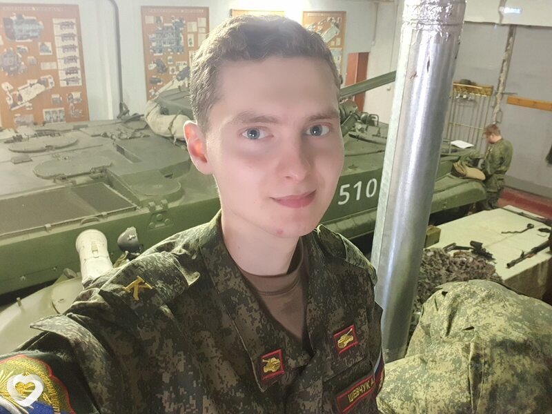 Артем, 24, Екатеринбурге — анкета №818821