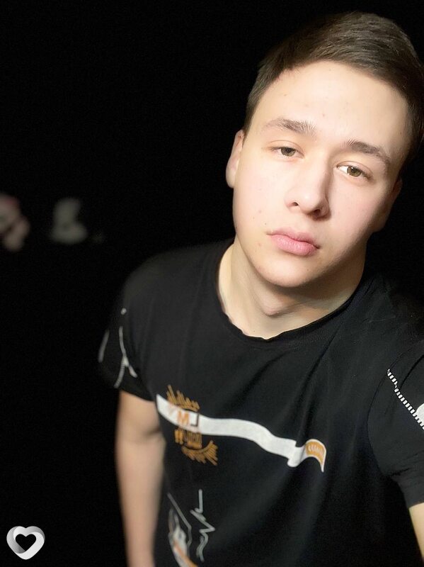 Иван, 21, Омске — анкета №818956