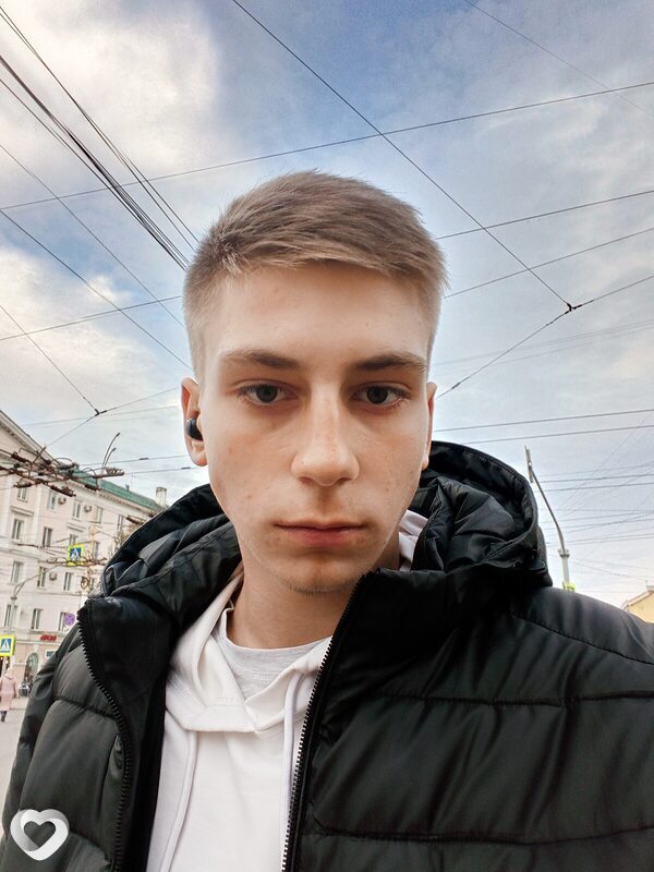 Валентин, 21, Москве — анкета №820102
