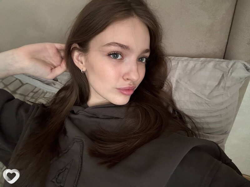 Елена, 21, Твери — анкета №820747