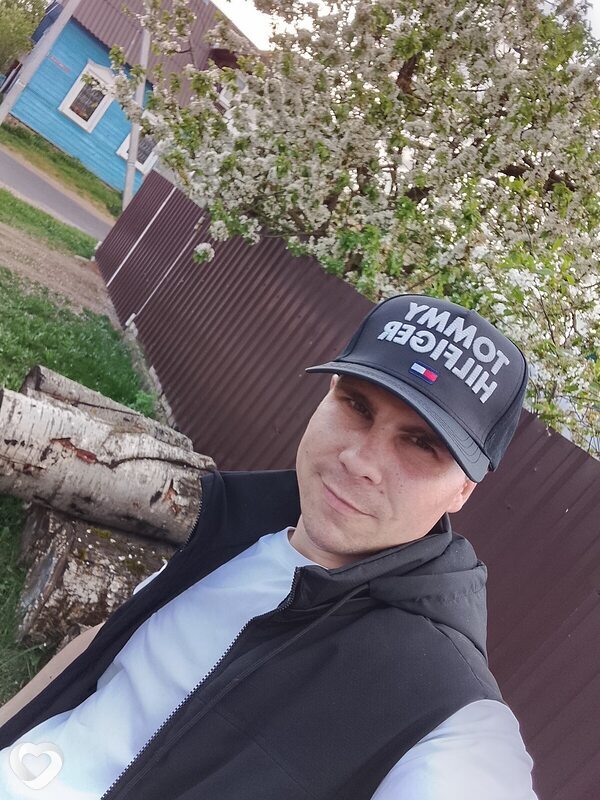 Artem, 23, Червени — анкета №821093