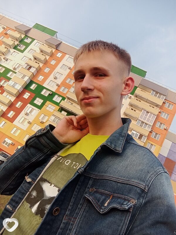 Павел, 21, Волжском — анкета №821685