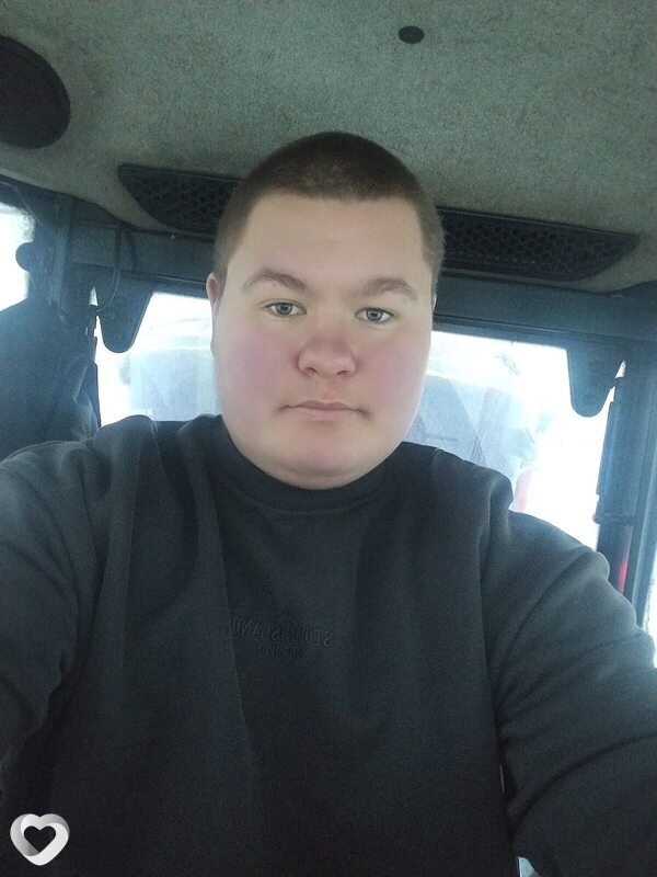 Глеб, 20, Томске — анкета №821739