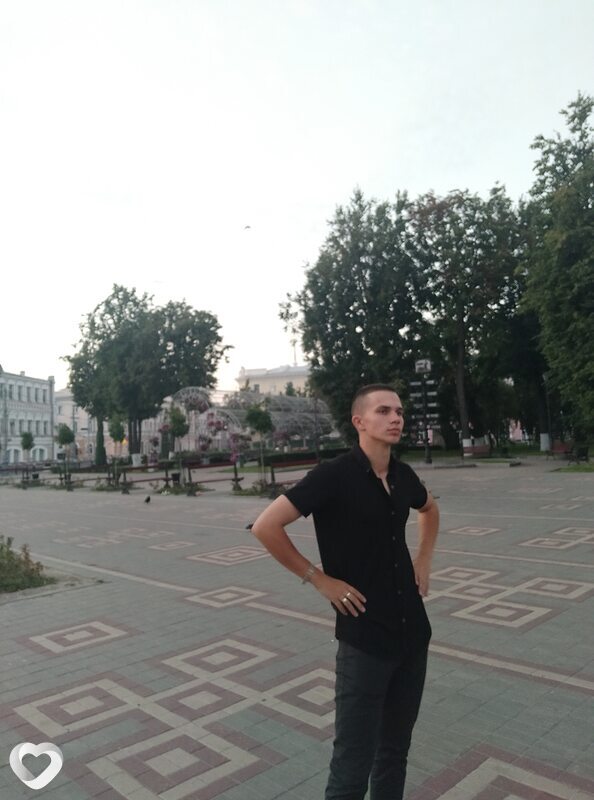 Игорь, 22, Гомеле — анкета №821784