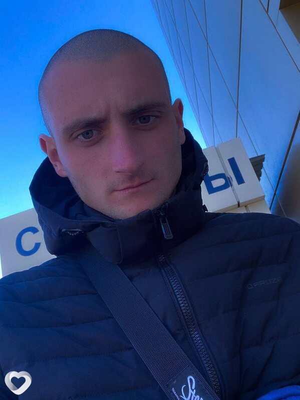 Антон, 21, Донецк (Ростовская Обл.) — анкета №822172
