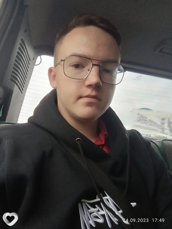 Стас, 21, Борисове — анкета №822720