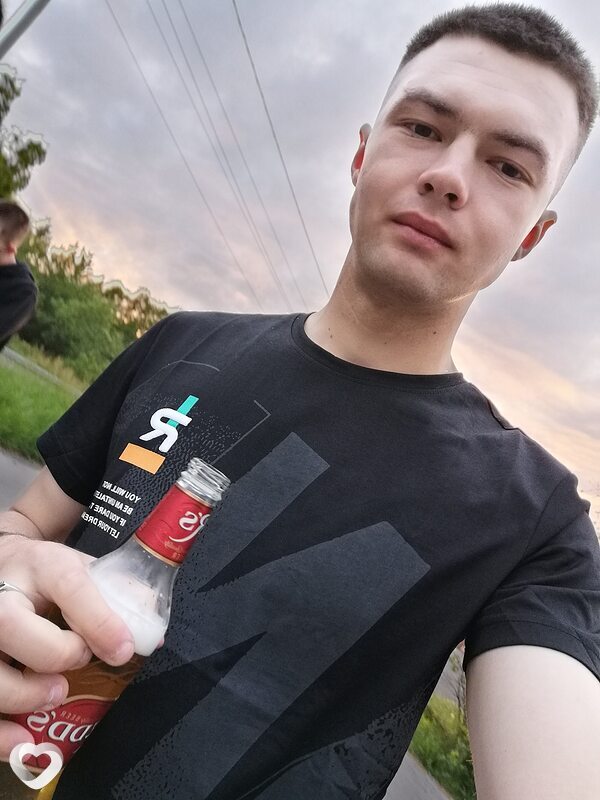 Юра, 22, Москве — анкета №822970