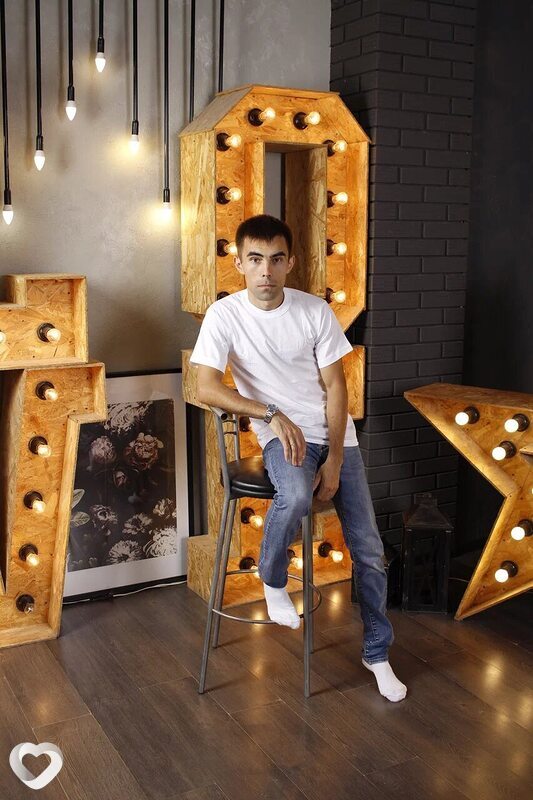 Анатолий, 30, Москве — анкета №824398