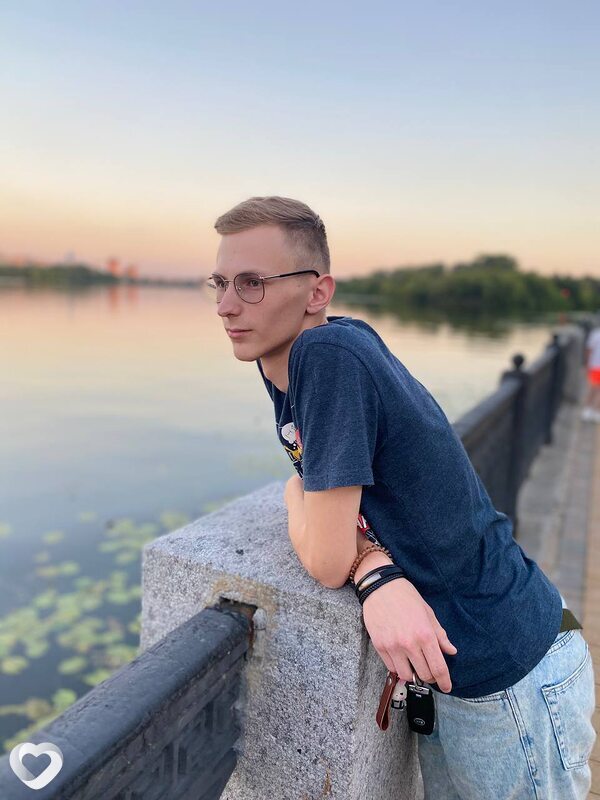 Михаил, 23, Москве — анкета №824465