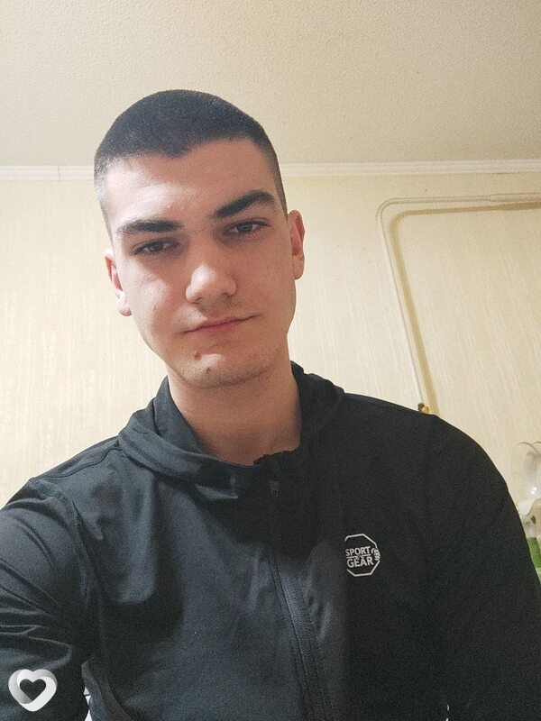Никита, 21, Москве — анкета №824495