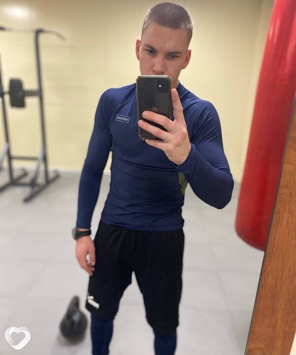 Илья, 23, Донецке — анкета №825183
