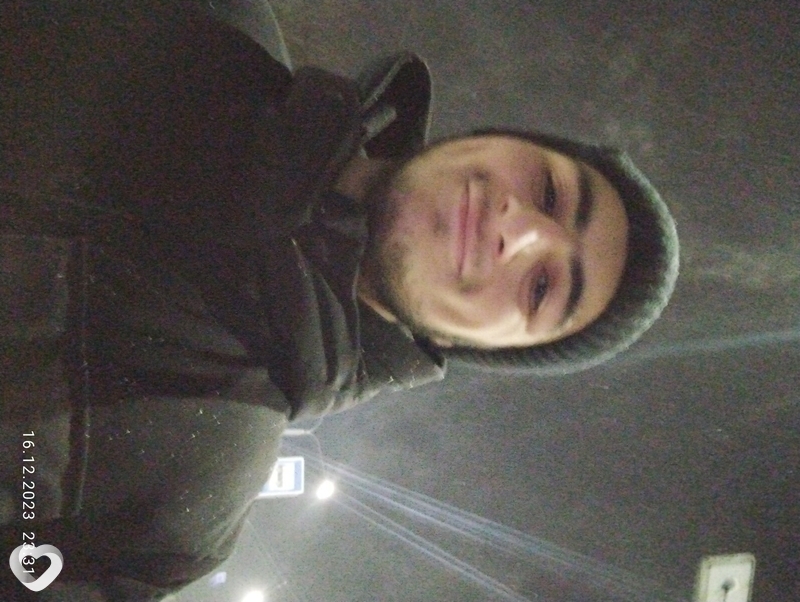 Эдгар, 21, Москве — анкета №825266