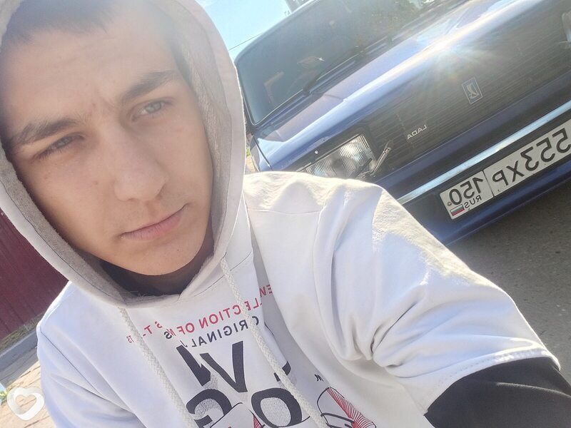 Александр, 21, Москве — анкета №827670