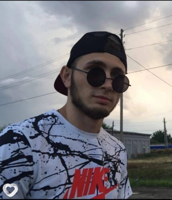 Иван, 24, Москве — анкета №828360
