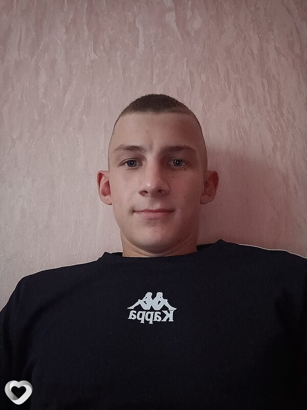 Алексей, 21, Омске — анкета №1307096