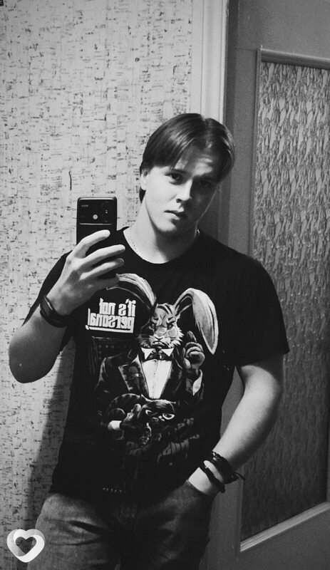 Артем, 20, Новом Осколе — анкета №829115