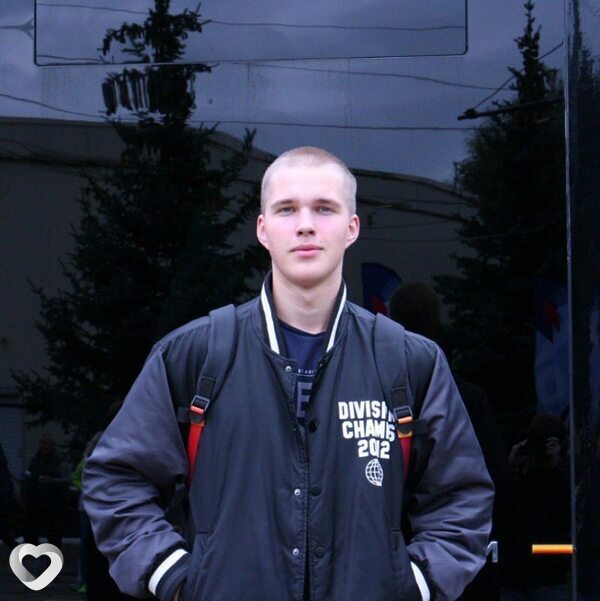 Иван, 21, Москве — анкета №829829