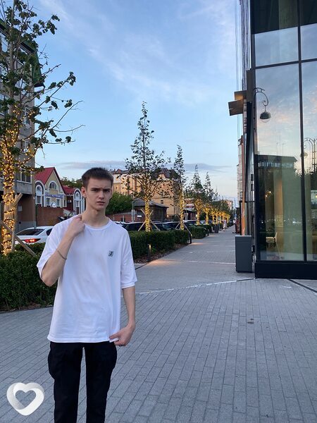Евгениы, 22, Тюмени — анкета №830012