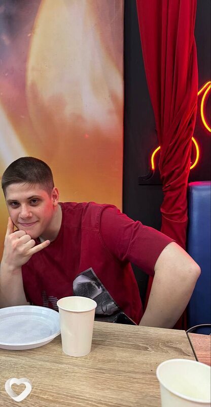 Владимир, 21, Иркутске — анкета №830887
