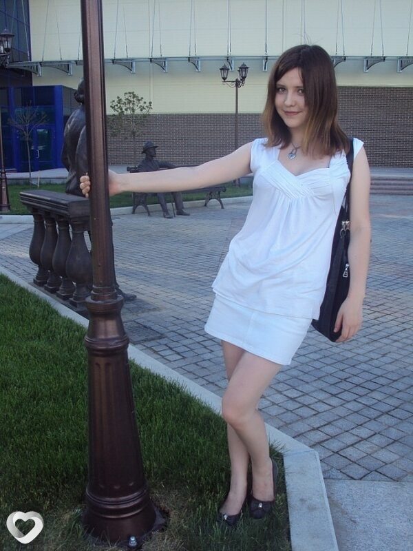 Яна, 21, Орёл — анкета №830241