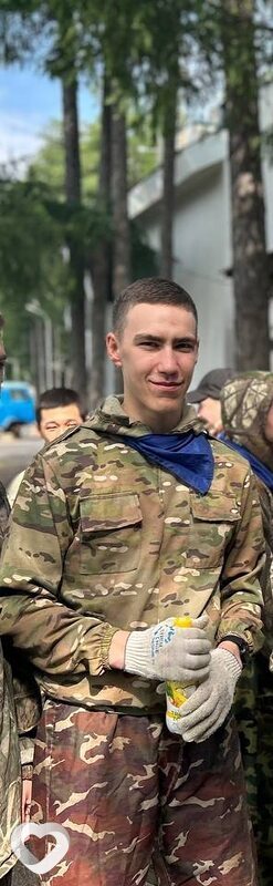Максим, 22, Москве — анкета №831284